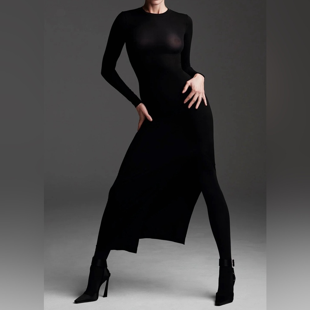 NWT CHAM Long Black Dress Fitted Long Sleeve High Slit $279 Medium/Large